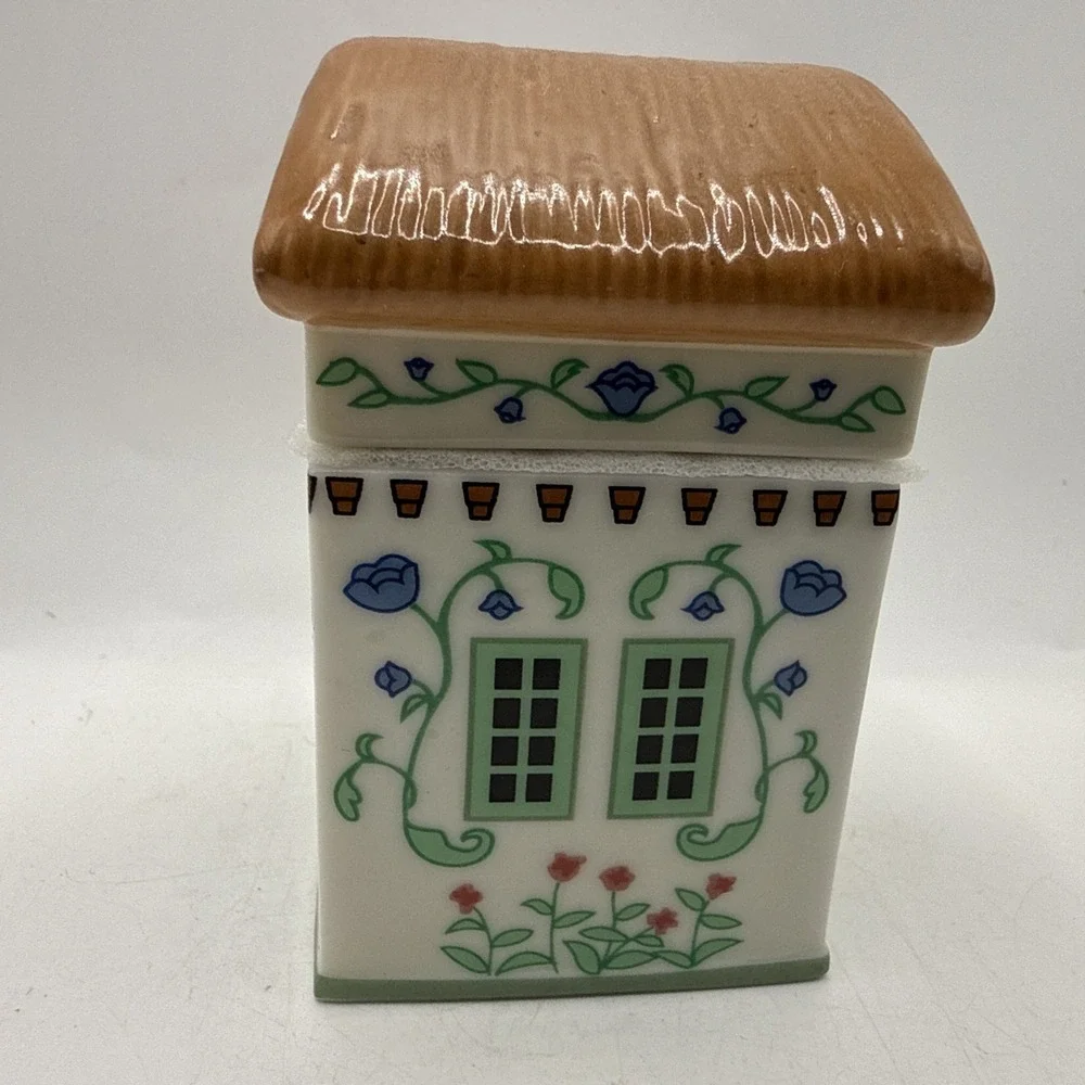 Lenox CANTERBURY CROSSING Spice Village Jar MUSTARD Never Used